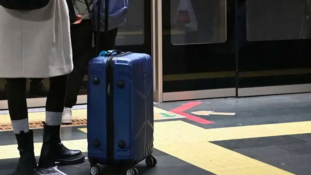 Açıklamada şu ifadelere yer verildi:<br><br>“1’den fazla valiz ile giriş yapacak yolcularımız için ilave 1 yolculuk ücreti alınır.”