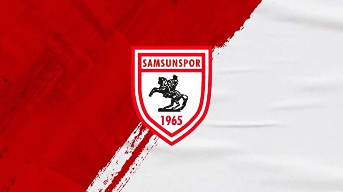 Samsunspor<br><br>3 oyuncu gönderdi.<br>