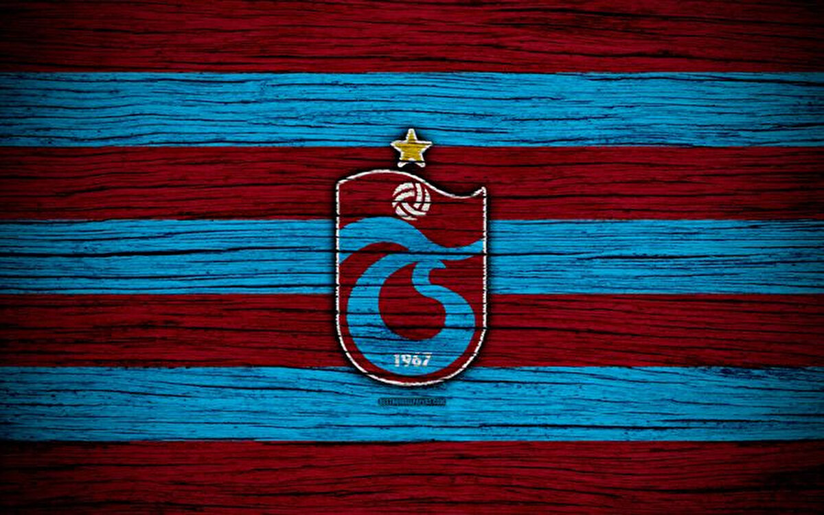Trabzonspor<br><br>3 oyuncu gönderdi.