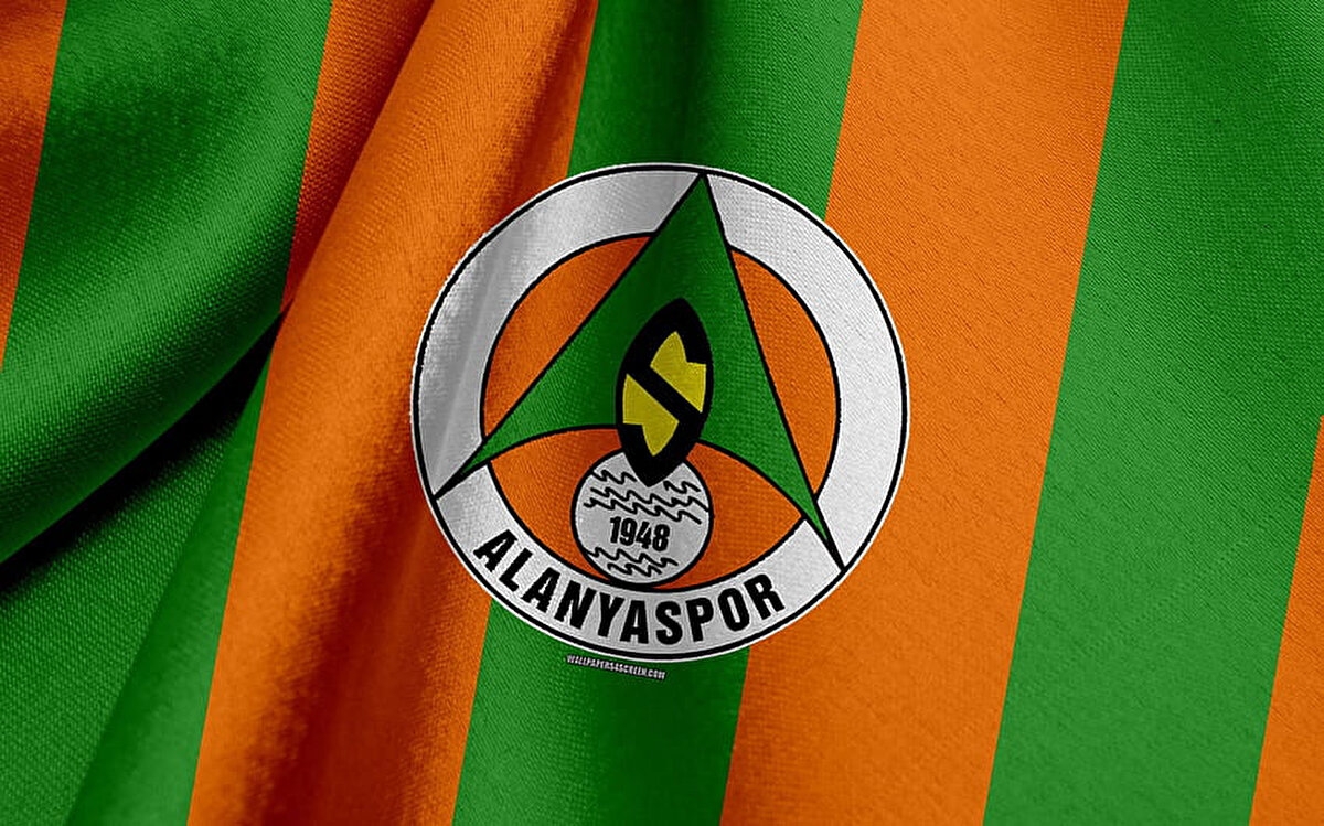 Alanyaspor<br><br>5 oyuncu gönderdi.
