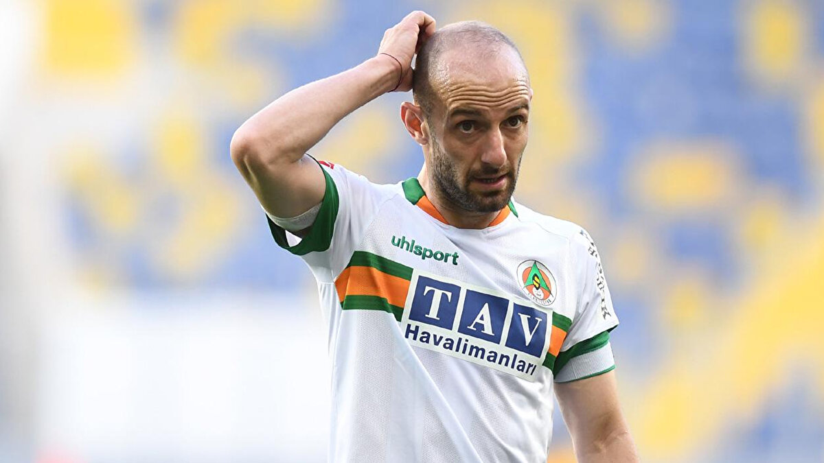 Efecan Karaca: 35 yaş<br>Piyasa değeri: 150 bin euro