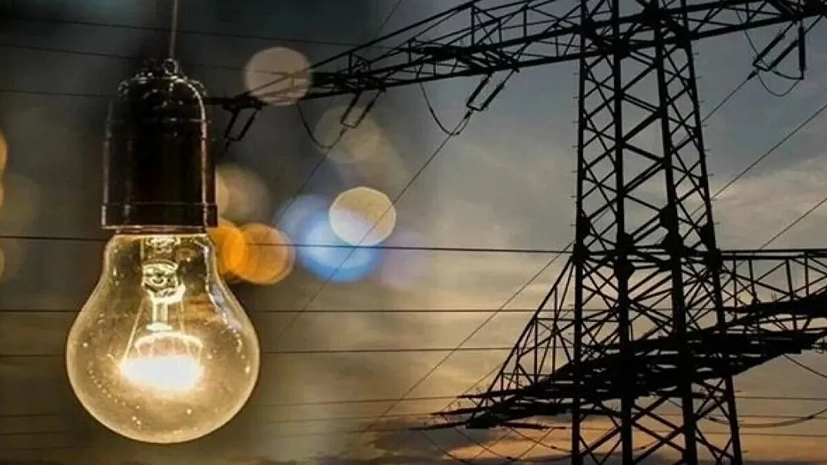Açıklamaya göre, bazı bölgelerde kesinti süresi 8 saate kadar uzayabilecek. BEDAŞ, kesintilerin elektrik şebekesinin güvenliği ve altyapının güçlendirilmesi amacıyla zorunlu olarak gerçekleştirildiğini bildirdi.<br><br>İşte kesinti uygulanacak ilçe ve mahalleler...