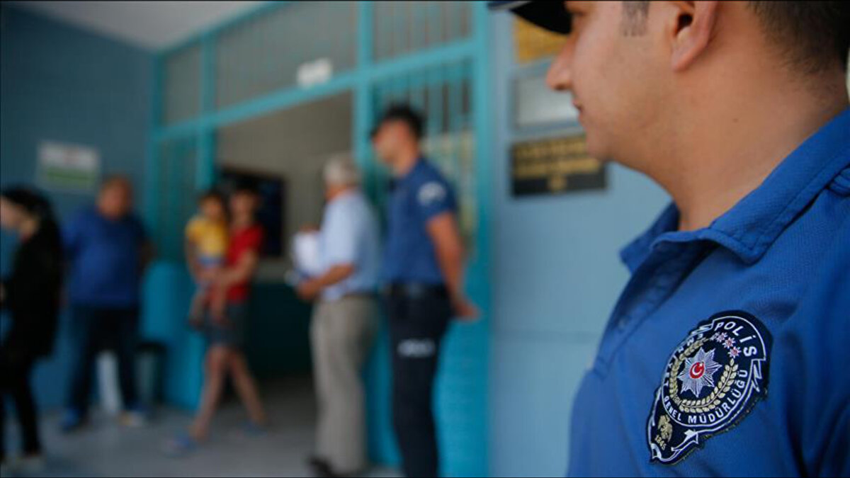 15. Esenyurt – ESENYURT MEVLANA POLİS MERKEZİ AMİRLİĞİ: 2.521 suç