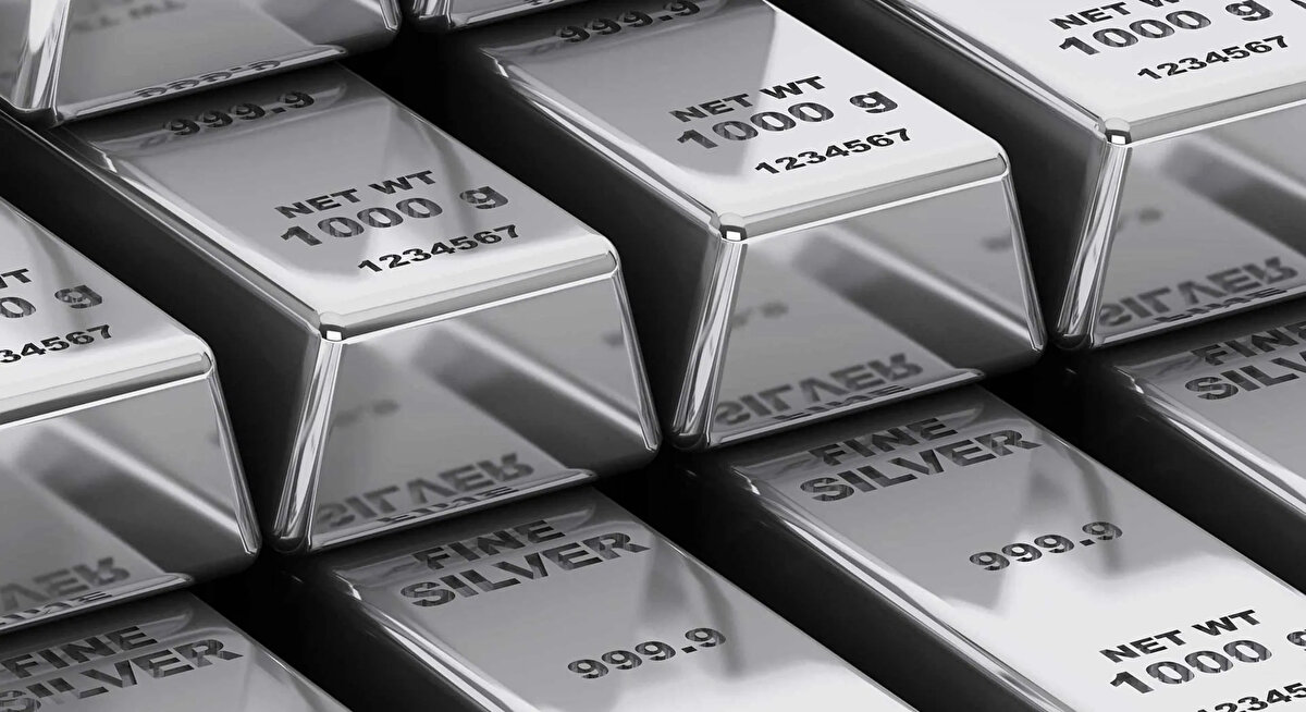 Son iki haftadır süren yükseliş eğilimi, fiyatın belirgin bir kanal içinde hareket ettiğini gösteriyor ve güçlü bir yukarı yönlü trendin sürdüğüne işaret ediyor. Bu tablo, genel görünüm açısından olumlu bir sinyal olarak değerlendiriliyor.<br>