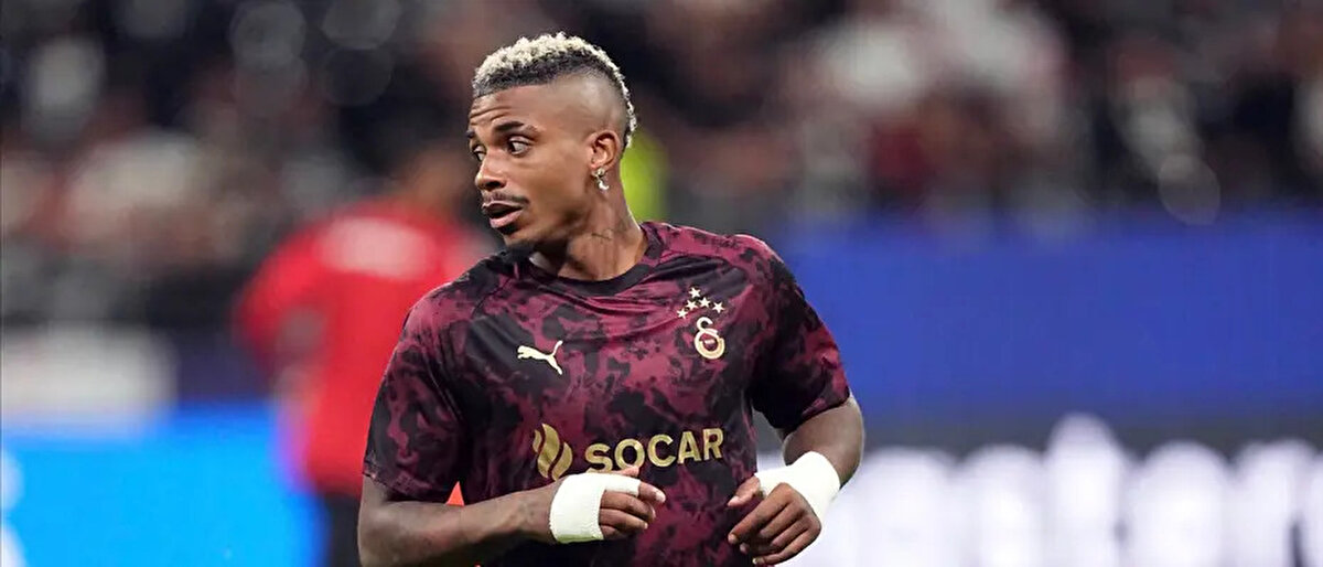 "Geçtiğimiz Çarşamba günü, Frankfurt'taki hayal kırıklığının (1-5) ardından Liverpool'u kendi evinizde (1-0) yendiniz. Rüya gibi bir akşamdı, hayal edebiliyoruz."<br><br> <br><br>"Frankfurt'ta taraftarlarımızı hayal kırıklığına uğrattık ama Liverpool karşısında onlara büyük bir sevinç yaşattık. Futbol bir satranç oyununa dönüştü, her şey taktiksel olarak belirleniyor. Artık küçük takımlar yok, o iş bitti. Disiplin ve hırsla büyük işler başarabileceğimizi gösterdik. Onlara karşı çok iddialıydık, hatta ikinci golü bile atabilirdik. Kariyerimin en iyi takımlarından biriler, çok büyük bir potansiyele sahipler."