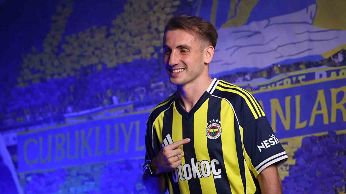 Fenerbahçe'nin Kerem ile iki sözleşme yaptığı ortaya çıktı. Bu konuyla ilgili yaşanan bir gelişme ortaya çıktı. SABAH Spor yazarı Murat Özbostan, konuyla ilgili şunları söyledi: 