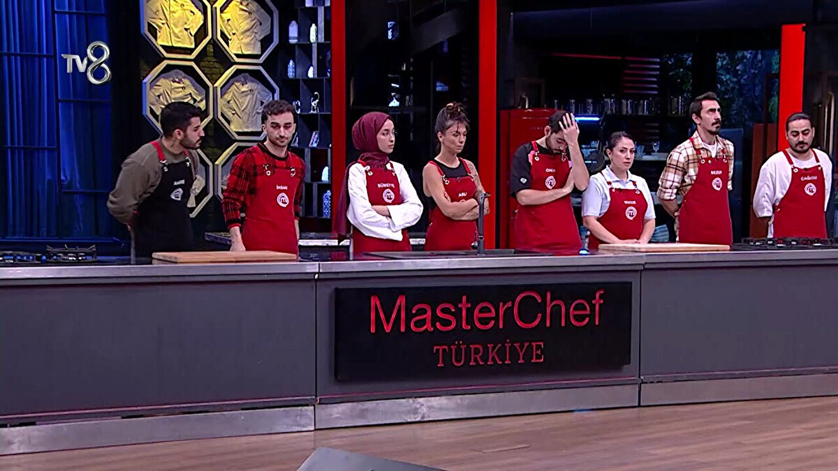 Kırmızı takım ise bireysel dokunulmazlık turuna çıktı. Şeflerin değerlendirmeleri sonucunda bireysel dokunulmazlığı kazanan isim Çağatay oldu. Böylece Çağatay takım arkadaşlarından birini eleme potasına gönderme hakkı kazandı.