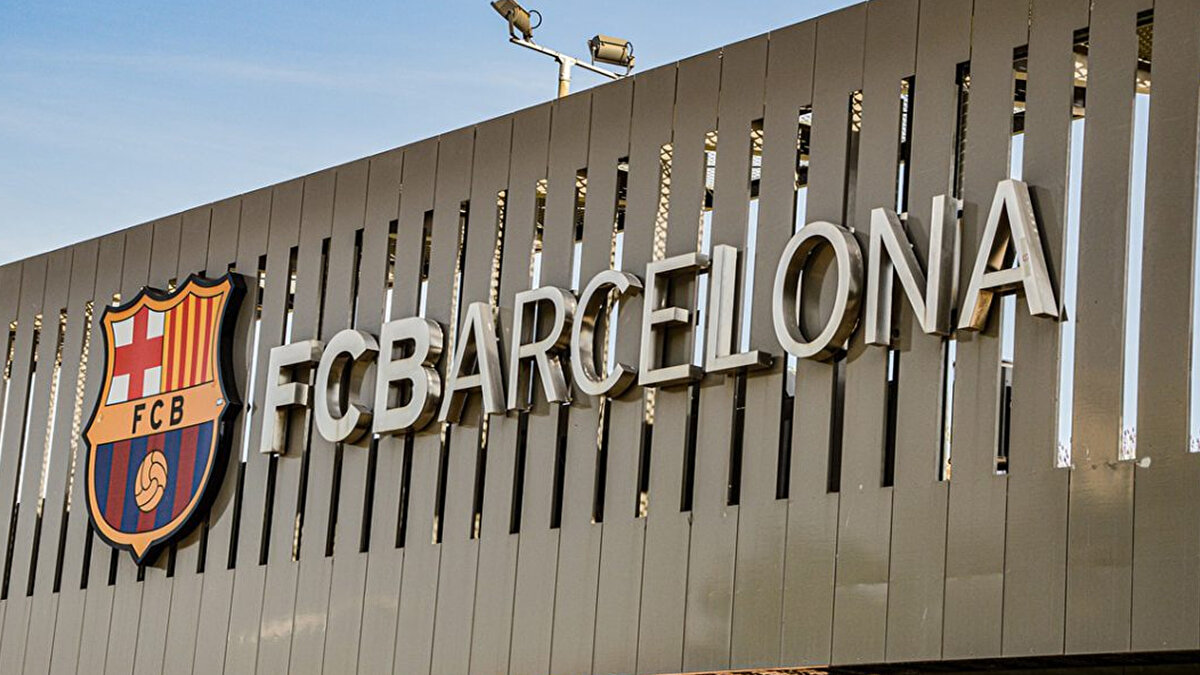 "Basketbolun, bizi çevreleyen gerçeklikten izole edilmiş bir balonun içinde var olamayacağına kesinlikle inanıyoruz. İsrail Devleti soykırım yaparken, kendi stadyumumuzda bir İsrail takımının bulunmasını kesinlikle kabul edilemez buluyoruz. Mesajımız açık ve güçlü. İnsan hayatı, herhangi bir spor etkinliğinden çok daha önemlidir."