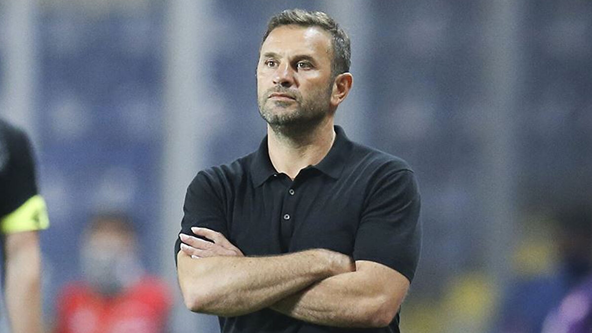 Galatasaray’da üst üste yaşattığı başarılarla taraftarın gönlünde taht kuran Okan Buruk, sarı kırmızılılarla sözleşmesini yenilemeye hazırlanıyor.