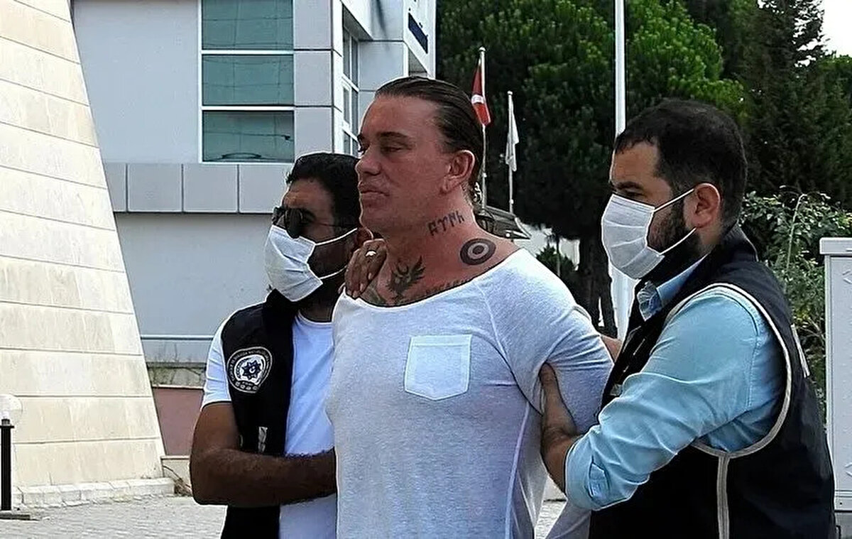 "Cehennem Necati" lakabı  nereden geliyor?<br><br>“Cehennem Necati” lakabı, Hells Angels motosiklet çetesiyle olan bağlantıları nedeniyle verilmiştir. Avrupa’da bu örgütle ilişkilendirilen isimlerden biri olarak tanınan Arabacı, 2000’li yıllarda Almanya’da çeşitli suçlamalarla gündeme geldi.