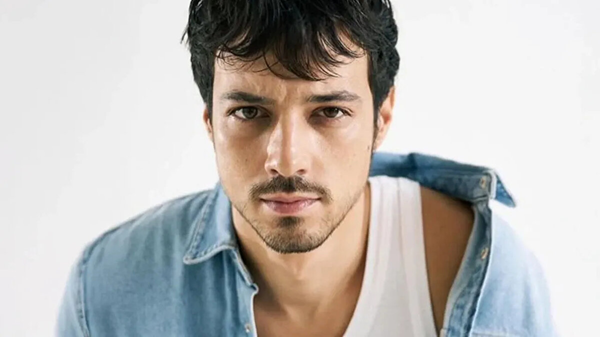 Soruşturma kapsamında adı geçen bazı isimler şu şekilde sıralanıyor:<br><br>Dilan Polat<br><br>Engin Polat<br><br>İrem Derici<br><br>Kubilay Aka<br><br>Kaan Yıldırım<br><br>Hadise Açıkgöz<br><br>Berrak Tüzünataç<br><br>Duygu Özaslan Mutaf<br><br>Demet Evgar Babataş<br><br>Zeynep Meriç Aral Keskin<br><br>Özge Özpirinçci<br><br>Mert Yazıcıoğlu<br><br>Feyza Altun<br><br>Derin Talu<br><br>Deren Talu<br><br>Ziynet Sali<br><br>Birce Akalay<br><br>Metin Akdülger<br><br>Ceren Moray Orcan