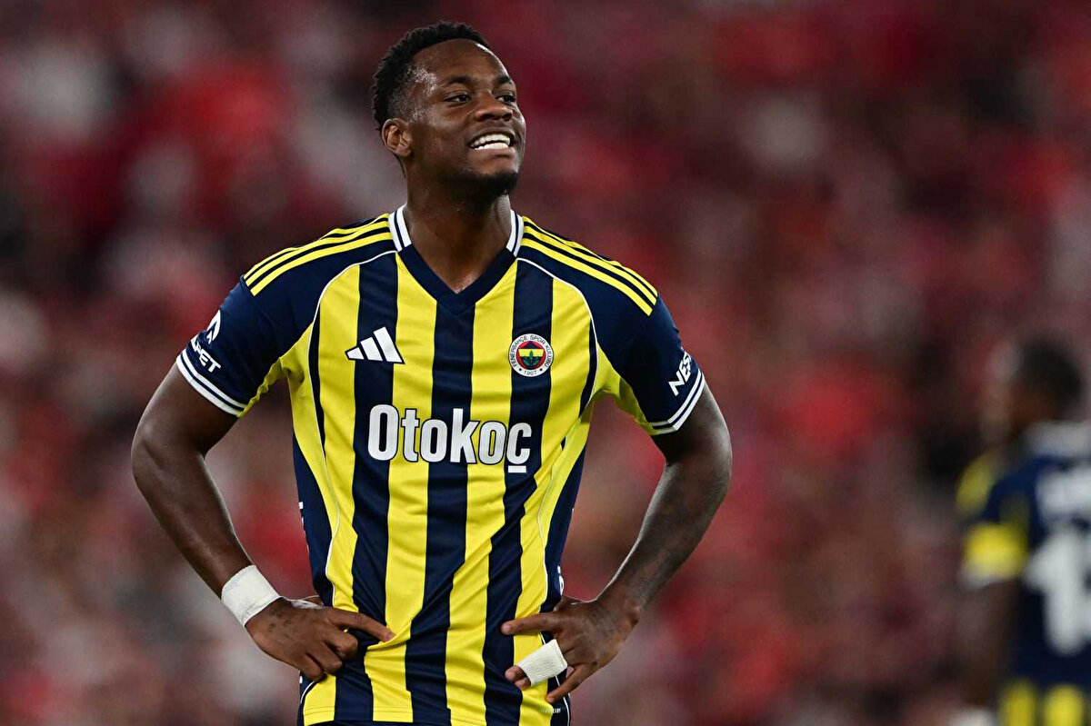 Sezon başında Al Nassr'dan kiralık olarak Fenerbahçe'ye katılan ve 6. haftada sakatlanan Jhon Duran'da kriz büyüyor.