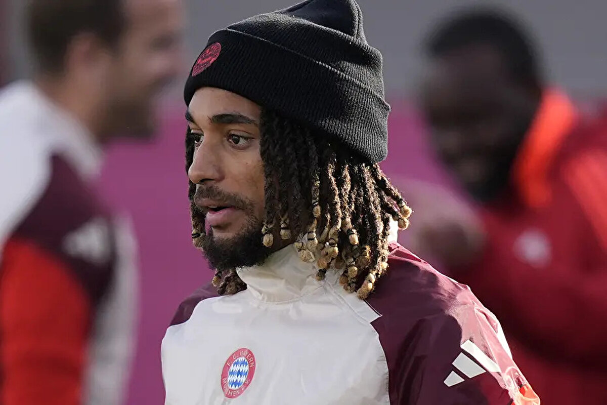 Vincent Kompany'nin ekibinde Sacha Boey, maça ilk 11’de başlarken 88. dakikada yerini Tom Bischof'a bıraktı.<br><br>