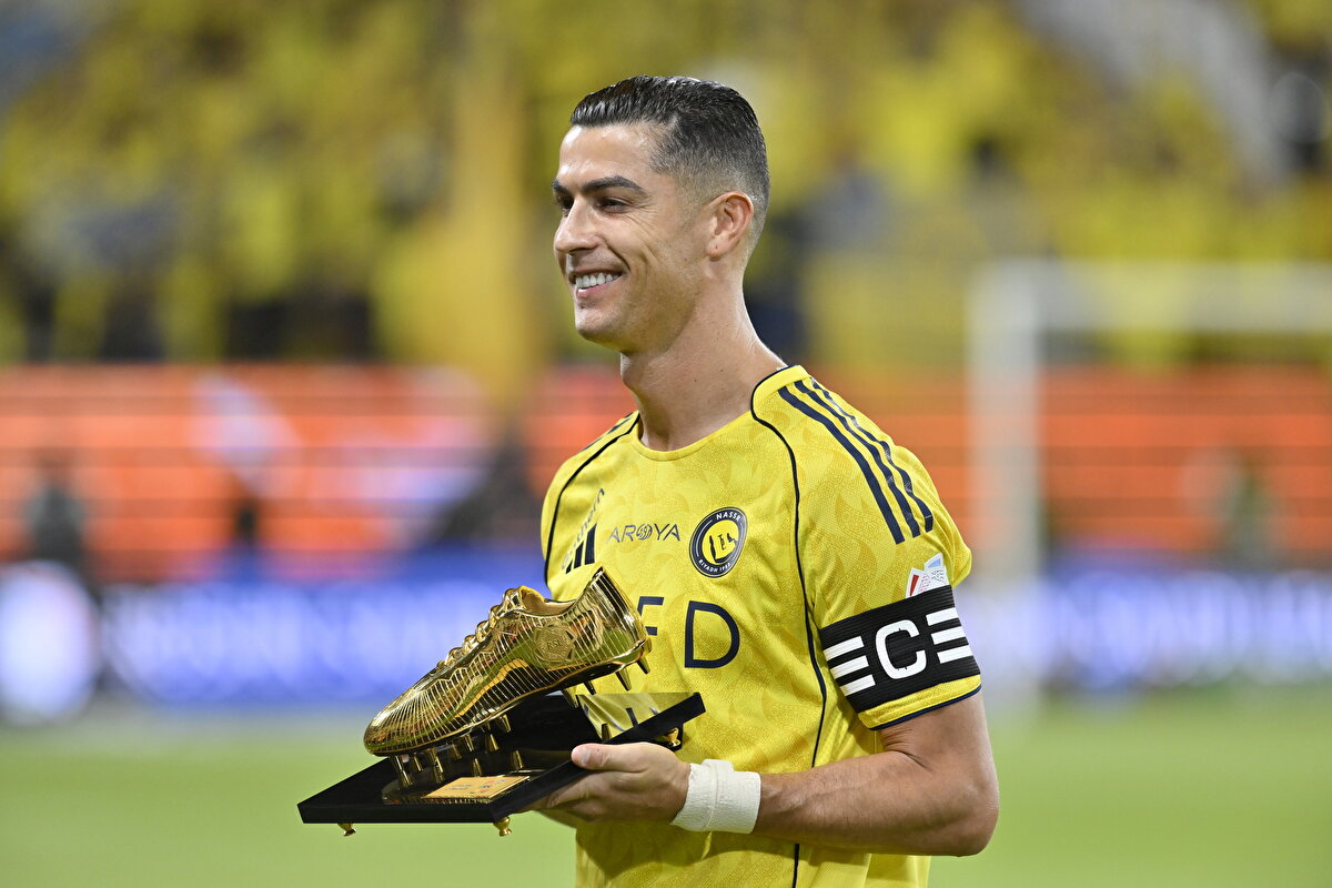 Cristiano Ronaldo, sportif başarılarının yanına bu sefer de ekonomik bir anlamda bir başarı elde etti. <br>