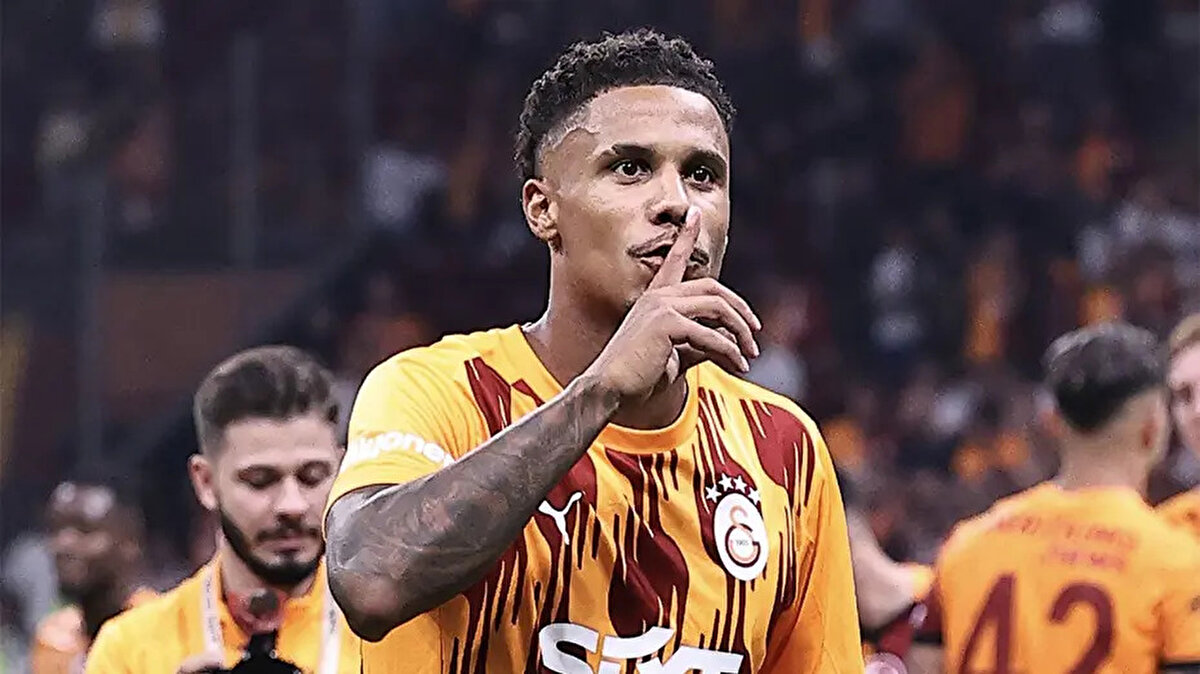 Ayrıca, Jakobs’un sakatlığının milli takım sağlık heyeti tarafından da kontrol edilmesi için futbolcunun gönderilmesini istedi.<br><br>Haberde, Galatasaray ile Senegal Futbol Federasyonu arasında geçen yıl da benzer bir gerginlik yaşandığı hatırlatıldı.