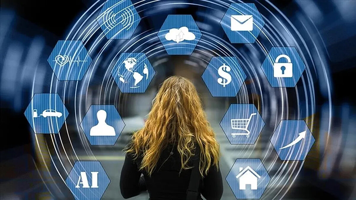 “GELECEK, YAPAY ZEKAYI ANLAMAKLA İLGİLİ”<br><br>Uzman, “köprü uzmanları” olarak tanımladığı yeni mesleklerin hızla yükseleceğini ve bu kişilerin teknolojiyle insan arasında arabulucu rolü üstleneceğini belirtti.<br><br>Son olarak Yampolskiy, insanlığın bu dönüşüme hazırlıklı olması gerektiğini vurguladı:<br><br>“Gelecek artık daha fazla teknoloji üretmek değil, yapay zekayı anlamlı şekilde hayatımıza yerleştirmekle ilgili. Zaman kazanabiliriz ama değişimi durduramayız.”