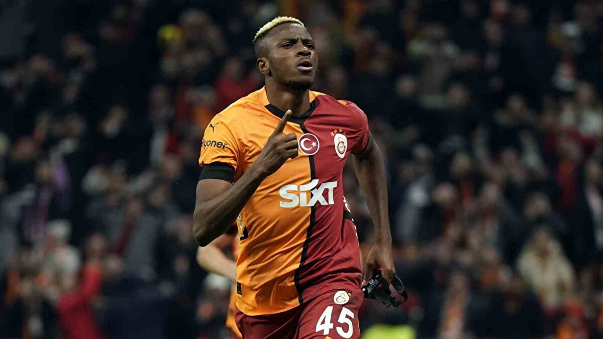 Galatasaray'ın süperstarı Victor Osimhen, Napoli'ye transferi süreciyle ilgil ilk kez ifade verdi. 