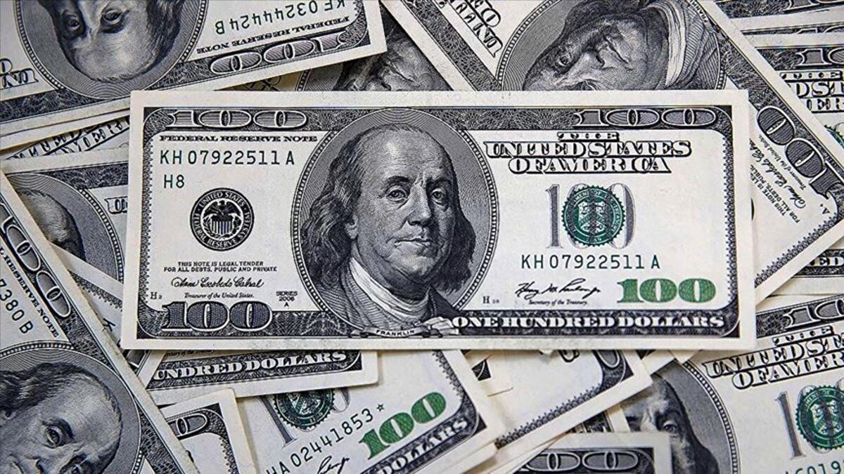 Uzun Vadeli Görünüm<br><br>ING Global, Türk Lirası için uzun vadeli görünümde değer kaybının kademeli devam edeceğini öngörüyor.<br>Bu tahmin, hem global ekonomik koşulların hem de iç politikaların etkisiyle şekilleniyor.<br>Bankaya göre TL’nin değer kaybı, cari açığın büyüklüğü ve sermaye akışlarının yönüyle yakından ilişkili olacak.