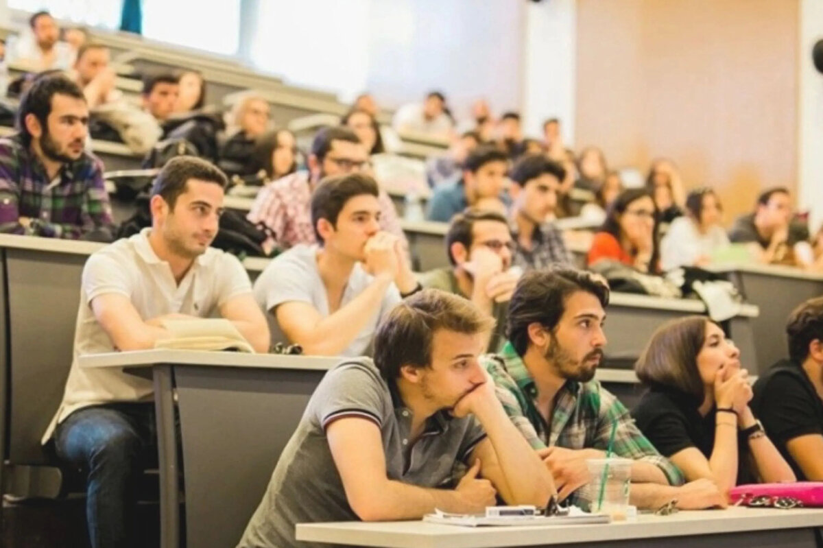 Yükseköğrenim Bursu<br><br>(önlisans/lisans) <br><br> 21 Ekim 2025 31 Ekim 2025 tarihleri arasında yapılacak.<br>