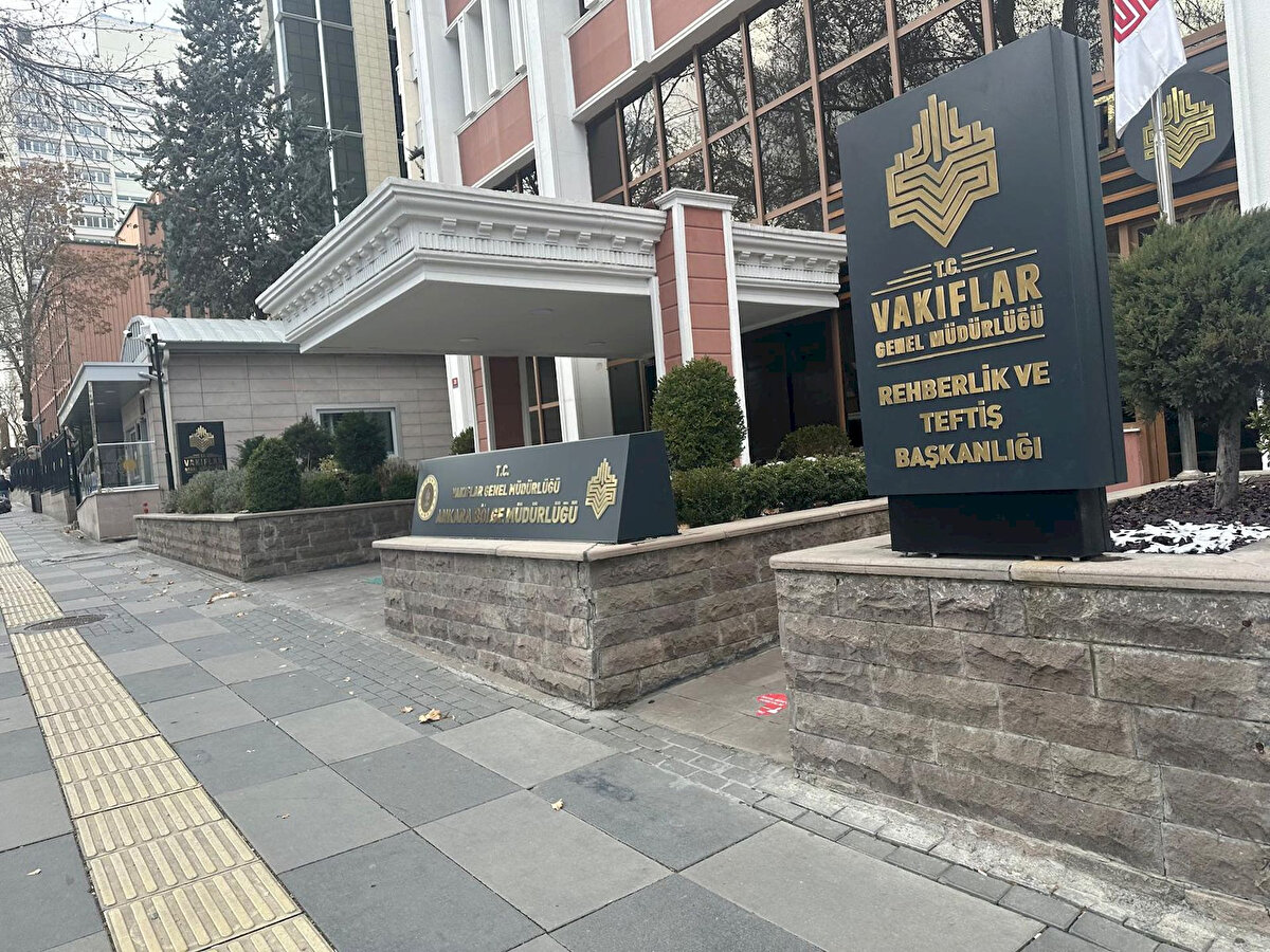 VGM BURS BAŞVURUSU NASIL, NEREDEN YAPILIR?<br><br>VGM burs başvurusu belirlenen tarih aralığında, 'www.vgm.gov.tr' üzerinden alınacak.<br><br>https:www.vgm.gov.trsayfalarburs-basvurulari<br>