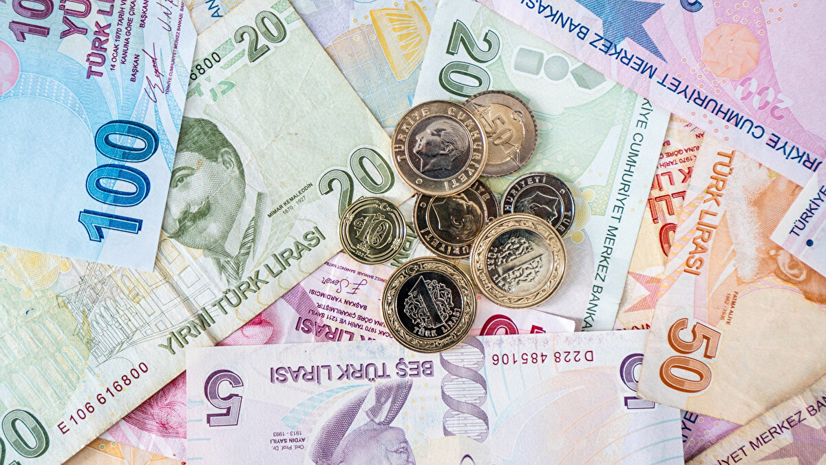 VGM BURS BAŞVURU ŞARTLARI NEDİR?<br><br><br>Sürekli bir işte çalışan<br><br>En az agragi ücret düzeyinde ücret alan<br><br>Polis Akademisi ile askeri okul öğrencileri<br><br>Okudukları kurumda ek süre öğrenim gören<br><br>Yüksek Lisans Öğrencileri<br><br>Doktora Öğrencileri<br><br>Kamu kurumlarından karşılıksız eğitim ve burs alan öğrenciler<br><br>Vakıflar Genel Müdürlüğünden muhtaç aylığı alan öğrenciler<br><br>Başvuru yapılan eğitim yılından önceki eğitim yılında yükseköğrenim bursundan yararlanmaktayken başarısız olma nedeniyle bursu kesilmiş olan öğrenciler