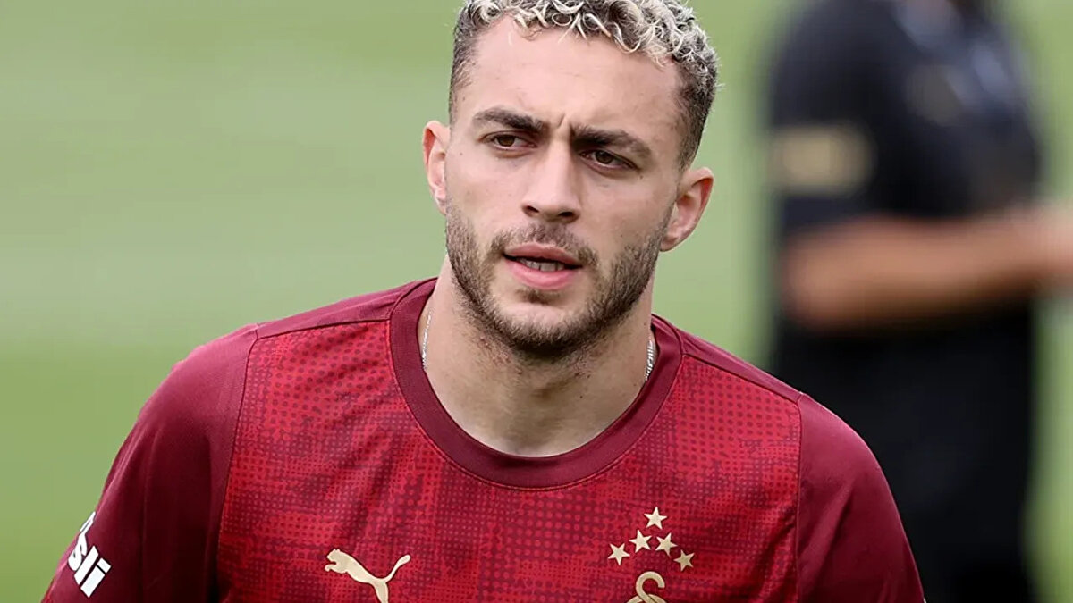 Haberde, Barış Alper Yılmaz’ın Galatasaray’dan yıllık 7.5 milyon euro istediği, sarı kırmızılı ekibin 5 milyon euro ve bonuslar şeklinde bir teklif yaptığı ifade edildi. <br><br>