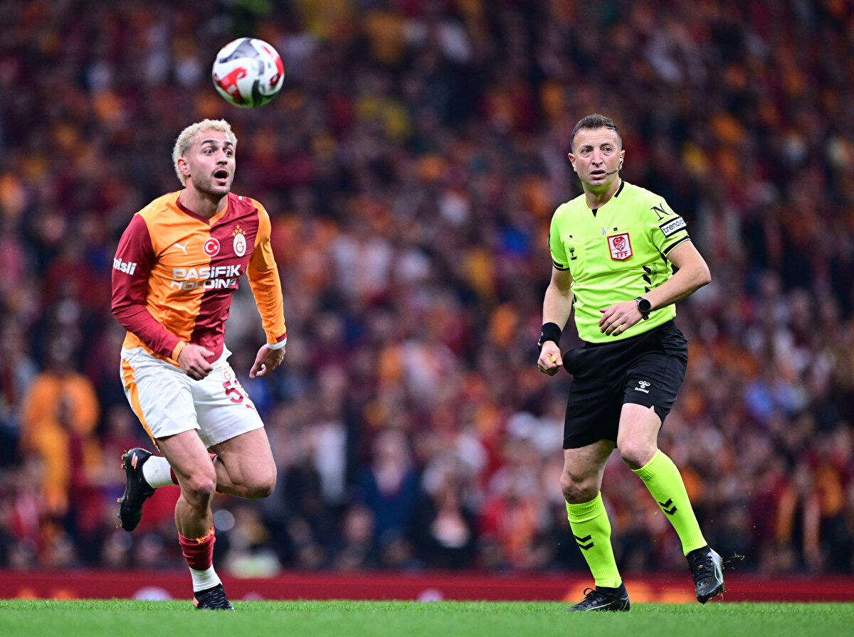 Yeni sözleşmeyle ilgili henüz anlaşma sağlanamadığı ve milli takım arasından sonra yeniden konunun görüşüleceği aktarıldı. <br><br>