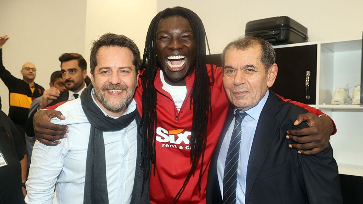 Galatasaray'ın eski yıldızlarından Bafetimbi Gomis, SporON Youtube kanalında katıldığı programda Kerem Aktürkoğlu'na eleştirilerde bulundu.