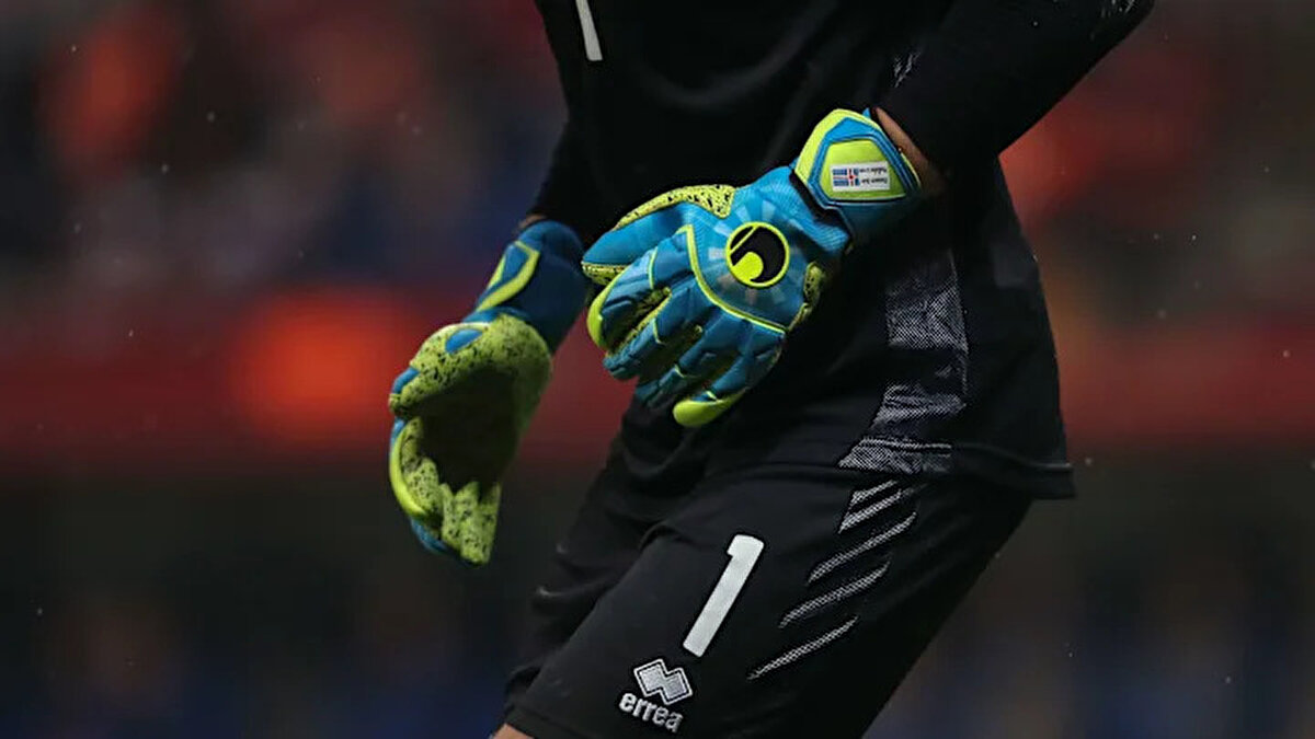 Sezon başında bir çok takım yıldız kaleci transferleri yaptı. Kalelerini koruyarak daha rahat şampiyonluk hedefleyen bir çok takım hedefine ulaşmak üzere. İşte bu sezon Avrupa'da en az gol yiyen 15 kaleci...