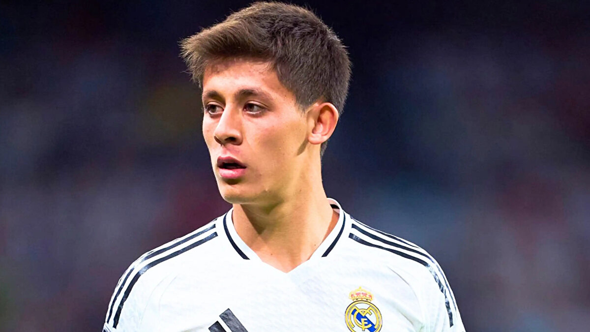 Arda Güler'in son güncelleme sonrası piyasa değeri 45 milyon euro'ya yükseldi. Arda'nın sözleşmesi 2029 yılına kadar devam ediyor. 