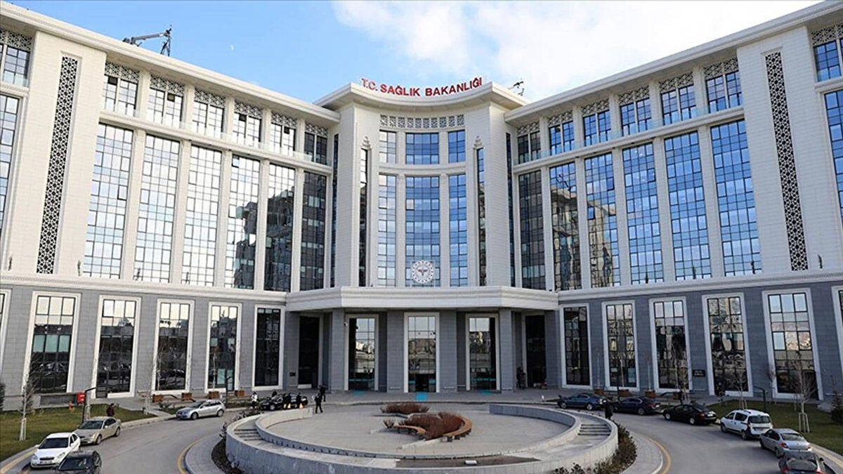 Güvenlik görevlisi (silahsız) olarak istihdam edilecek adayların, 5188 sayılı Kanun’un 10. maddesinde belirtilen şartları taşımaları gerekir.