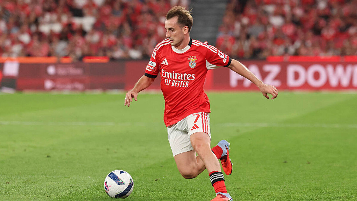 "KEREM CEZA ALABİLİR"<br><br>"Aktürkoğlu, 4 UEFA Avrupa Ligi maçının yanı sıra Beşiktaş ve Galatasaray gibi Süper Lig maçlarını da kaçırabilir" ifadeleri yer aldı.<br>