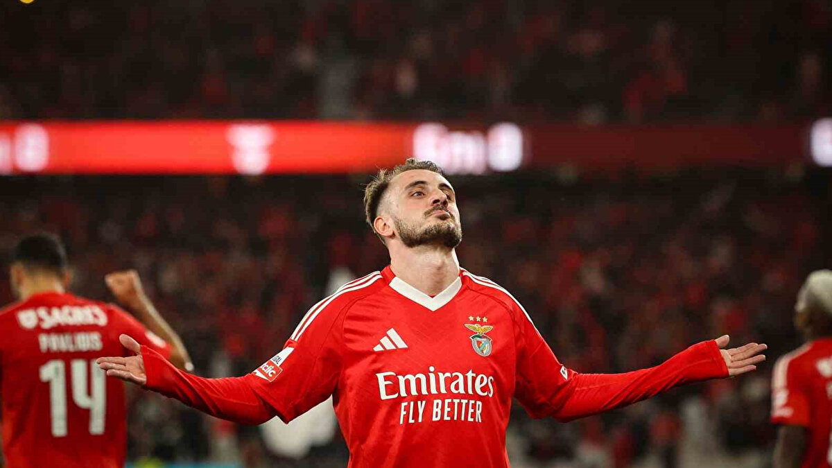 PORTEKİZ BASINI BU KRİZİ KONUŞUYOR<br><br>Portekiz'in A Bola gazetesi, Türk basınında 26 yaşındaki oyuncuya dair çıkan bu haberleri referans göstererek, konuyu manşetine taşıdı.<br>