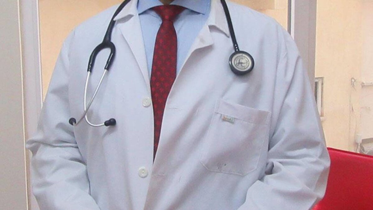 Hazine ve Maliye Bakanlığı kayıt dışı ile mücadele kapsamında meslek grupları ve sektörler itibarıyla beyan edilen hasılatları sürekli tespit ediyor. Bu kapsamda doktorlar, kuyumcular, oto galerileri ve emlakçılara yönelik bir düzenleme yapılacağı öğrenildi. Ticaret Bakanlığı tarafından kendilerine yetki belgesi verilerek faaliyetlerini sürdüren 13 bin 536 kuyumcu, 78 bin 560 oto galerici ve 86 bin 488 emlakçı olmak üzere toplam 178 bin 784 mükellef bulunuyor. Ayrıca bireysel olarak çalışan doktor sayısının da 27 bin 946 olduğu belirtiliyor.