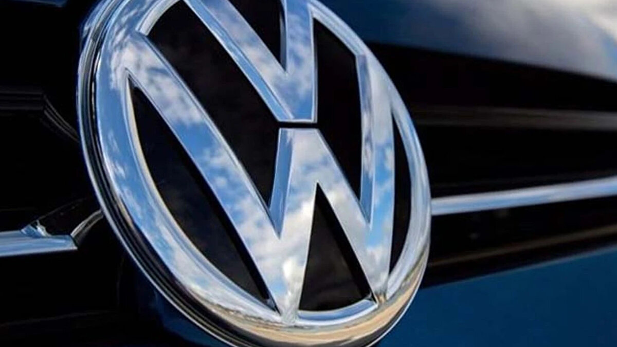 Grup, Kuzey Amerika'da artan ABD ithalat tarifeleri nedeniyle yüzde 9,8 daha az yeni araç sattı.