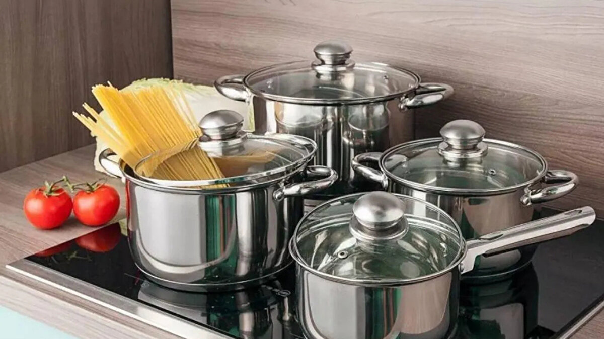 Mali Darboğazdan Kurtulamadı<br><br>Tekirdağ merkezli Atasoy Kitchenware, yaşadığı mali sıkıntıların ardından geçtiğimiz yıl konkordato kararı almıştı. Ancak şirketin toparlanma süreci başarısız oldu ve Tekirdağ Asliye Ticaret Mahkemesi’nin 9 Eylül tarihli kararıyla resmen iflasına hükmedildi.