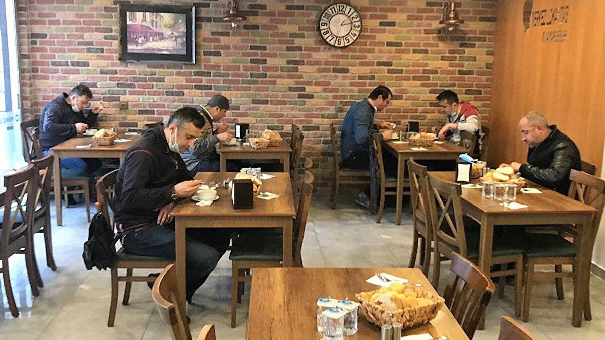 Kafe ve restoranlarda uygulanan servis ücretinin dışında yeni bir uygulama daha başladığı iddiaları gündem oldu. 