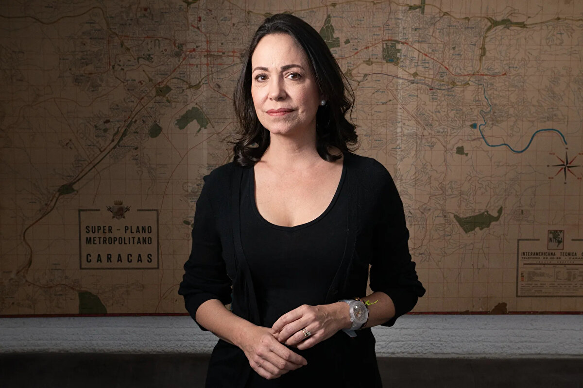 1 Ağustos 2024'te yayımladığı bir mektupta, Maduro'dan dolayı "hayatı, özgürlüğü ve vatandaşlarının özgürlüğü için endişelenerek" saklanmak zorunda kaldığını açıklamıştı.