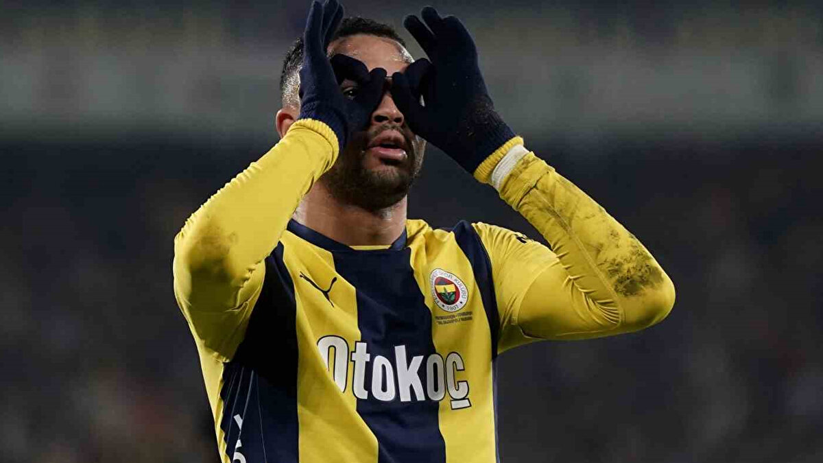 EN-NESYRI DE GÖZDEN ÇIKARILDI<br><br>Fenerbahçe'de bu sezon istenileni veremeyen En-Nesyri'yi de satmayı düşünüyor. 