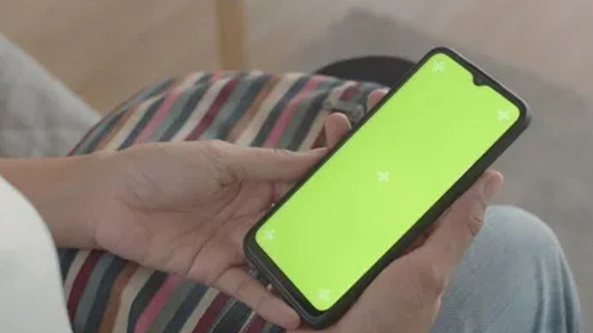 Uzmanlardan Uyarı: “Uygulamayı Hemen Silin”<br><br>Siber güvenlik uzmanları, Mobdro Pro IP TV + VPN isimli uygulamanın cihazlardan derhal kaldırılması gerektiğini söylüyor.
