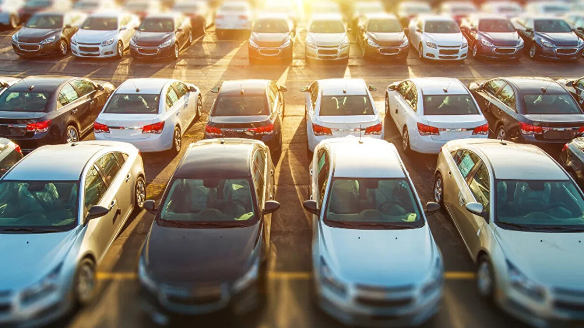 Beyana göre poliçeye yazılan menzil ibaresinin tüketiciyi yanılttığına dikkati çeken Şahin, "Tüketici, sigorta poliçesindeki 'uzun menzil' yazısına kanabiliyor ve aracı alıyor. Dolayısıyla burada sigorta şirketleri beyanla bu bilgiyi yazdığı için tüketicinin yanıltılmasına aracılık etmiş oluyor. Burada sigorta şirketinin de aracı kurum olarak sorumluluğu var. Sigorta şirketine karşı tüketici hukuki mücadeleye girebilir" ifadelerini kullandı.