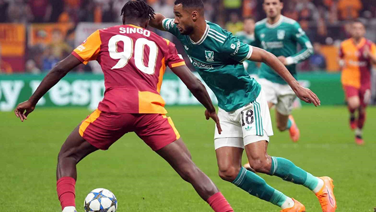Lider Galatasaray, milli aradan sonra Süper Lig’in 9. haftasında RAMS Başakşehir ile yapacağı maçın hazırlıklarına bugün Kemerburgaz Metin Oktay Tesisleri’nde yaptığı antrenmanla başladı. <br>