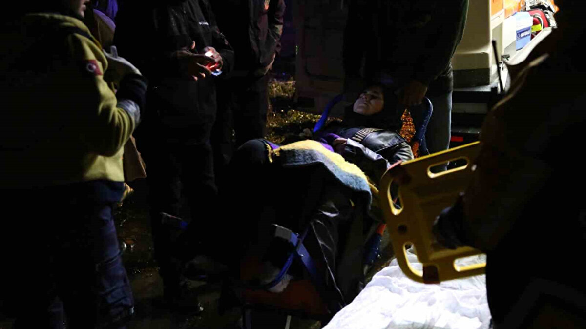 Kaza, Kastamonu’nun Taşköprü ilçesi Sinop-Kastamonu karayolu Kuran köyü mevkiinde meydana geldi. Edinilen bilgiye göre, Uğur A. idaresindeki 34 KB 2578 plakalı, İTC Tur firmasına ait midibüs, sürücüsünün direksiyon hakimiyetini kaybetmesi neticesinde yoldan çıkarak devrildi.