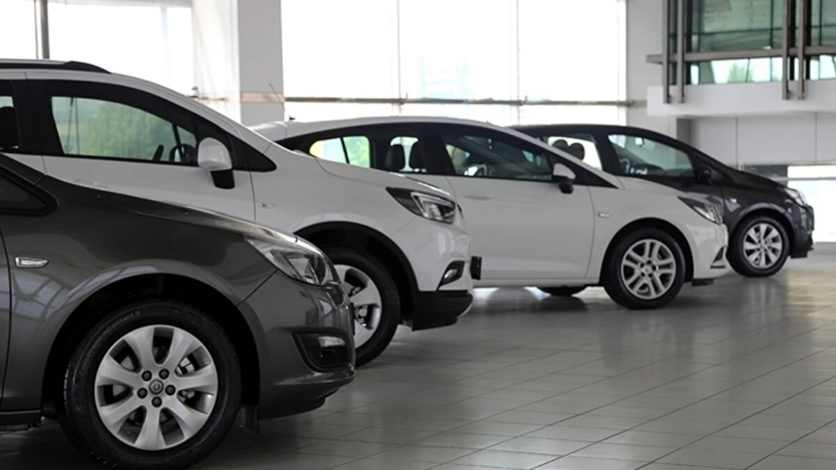 Sigorta şirketlerinin poliçelerde taksit imkânı sunmasının olumlu bir adım olduğunu ancak yeterli olmadığını belirten Palandöken, "Poliçelerin ödenme taksitlerinin 10 taksite çıkarılması memnuniyet verici ama bugüne kadarki şikayetlerin en büyük nedeni sigorta primlerinin yüksek oluşundan kaynaklanıyordu. Ancak bu sigorta poliçelerinin güncellenmesi, teminatların artırılması ve bununla birlikte ödenecek tazminatların da o oranda yükseltilmesi gerekiyor. Aksi halde fiyatlar ve maliyetler artarken, sigorta poliçelerindeki hasar teminatlarında bir yükselme olmaması sıkıntı oluşturuyor. Dolayısıyla teminatların da sigorta bedellerine orantılı olarak artırılması lazım" şeklinde konuştu.