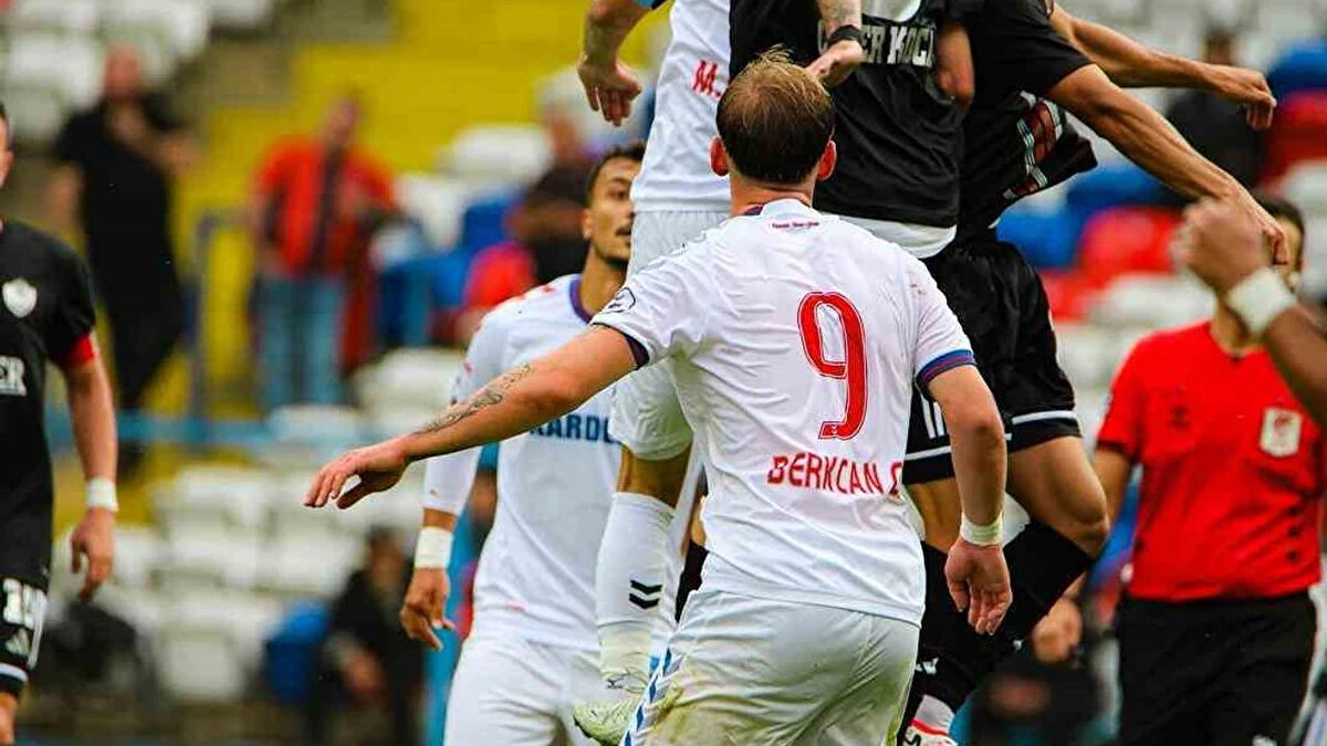 Amasyaspor – Karabük İdmanyurdu maçı canlı yayınlanacak mı, şifreli mi şifresiz mi?<br><br>Amasyaspor – Karabük İdmanyurdu maçı, Maçsıfır TV YouTube kanalından canlı ve ücretsiz olarak yayınlanacak.