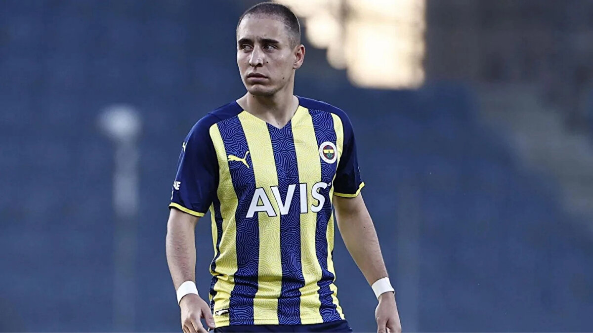 Haberde yer alan ifadelere göre özel hayatı nedeniyle Emre Mor'u takımda istemeyen Sergen Yalçın, 'Bir oyuncu sahada yeteneklerini gösterebiliyorsa özel hayatı problem değildir. Ancak Emre Mor bunu yapamıyor' dedi.