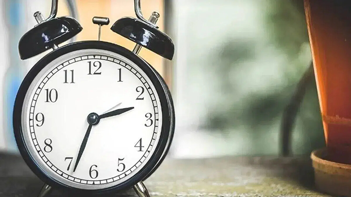 Geceler ne zaman uzamaya başlar?<br><br>23 Eylül’de yaşanan Sonbahar ekinoksu ile birlikte Kuzey Yarım Küre’de, yani Türkiye’de geceler gündüzlerden uzun hale gelmeye başladı.<br>Bu süreç 21 Aralık Kış Gündönümü’ne kadar devam edecek.