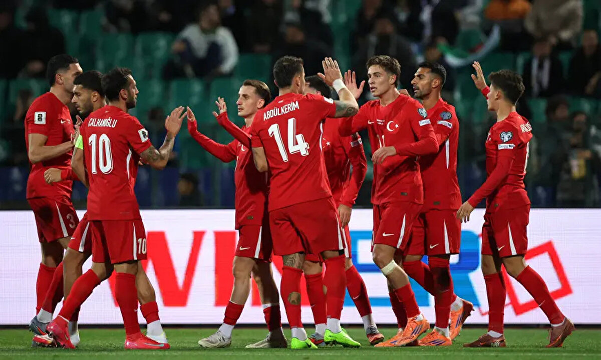 2026 Dünya Kupası Avrupa Elemeleri E Grubu'ndaki üçüncü maçında milli takımımız Bulgaristan'ı 6-1 mağlup etti ve Dünya Kupası yolunda önemli bir avantaj sağladı.