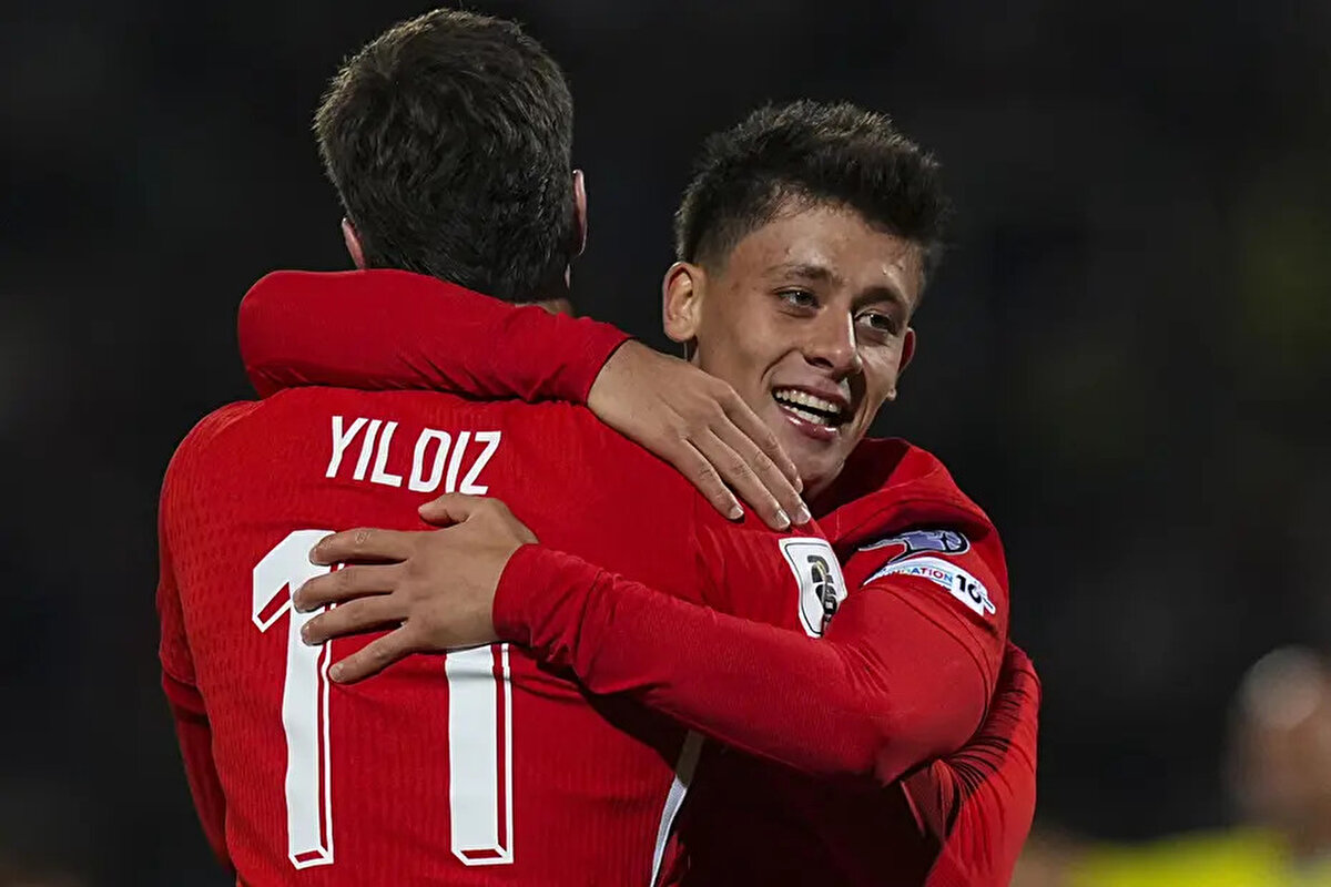 Marca: Arda Güler, Türkiye'nin galibiyetine 1 gol, 2 asistle damga vurdu. Arda Güler ve arkadaşları, Bulgaristan'ı 6-1 yenerek 6-0'lık İspanya yenilgisini telafi etti.<br><br>