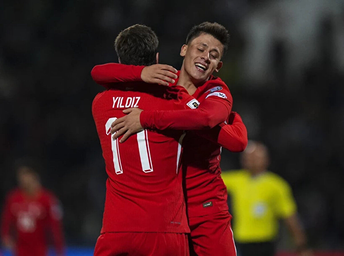 AS: Arda Güler ve Kenan Yıldız, Bulgar duvarını yıktı. Montella'nın takımı, ikinci yarıda Bulgaristan'ı perişan etti.<br><br>